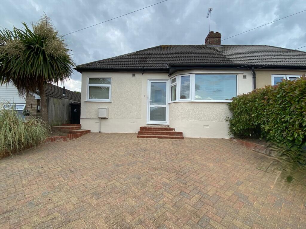 2 bed Bungalow for rent in Orpington. From Kenton - Orpington