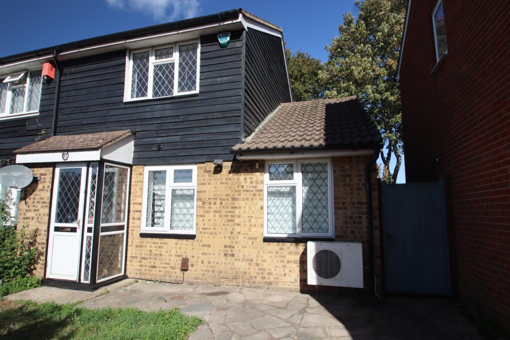 2 bed Semi Detached for rent in Orpington. From Kenton - Orpington 2 bed Semi Detached for rent in Orpington. From Kenton - Orpington