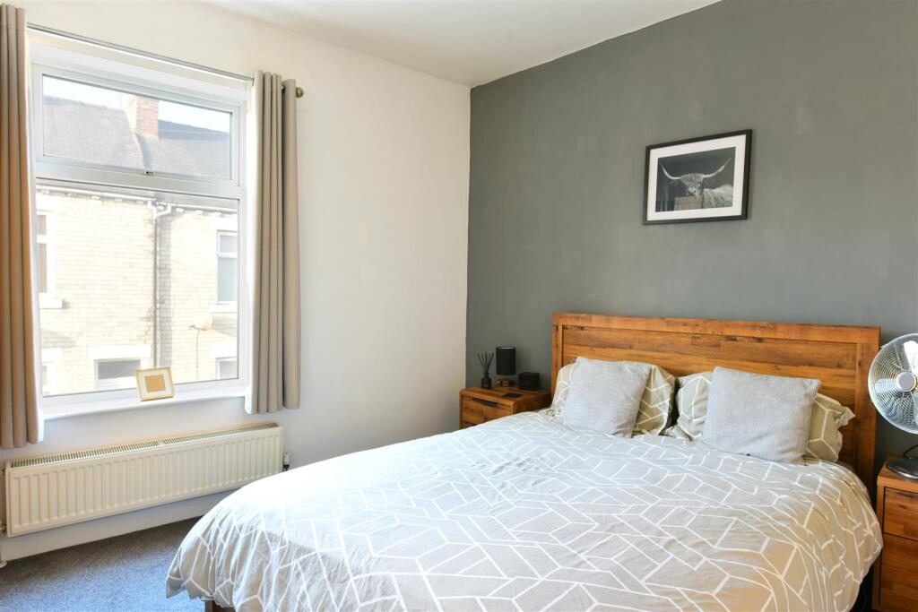2 bed Mid Terraced House for rent in York. From Quantum Estate Agents - York