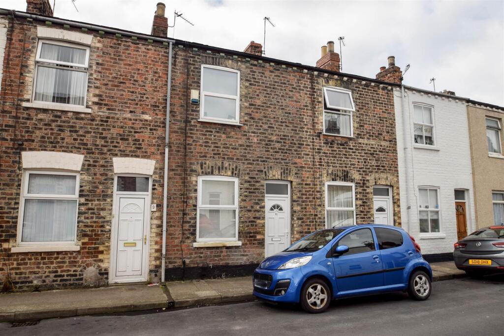 2 bed Mid Terraced House for rent in Knapton. From Quantum Estate Agents - York