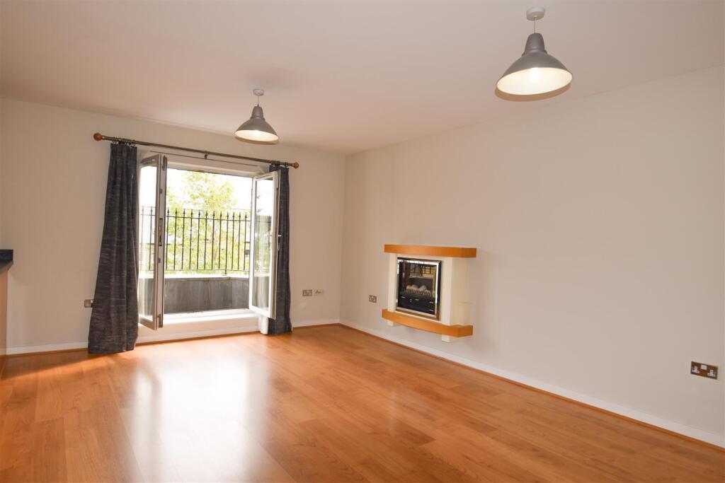 2 bed 1st Floor Flat for rent in Heslington. From Quantum Estate Agents - York 2 bed 1st Floor Flat for rent in Heslington. From Quantum Estate Agents - York