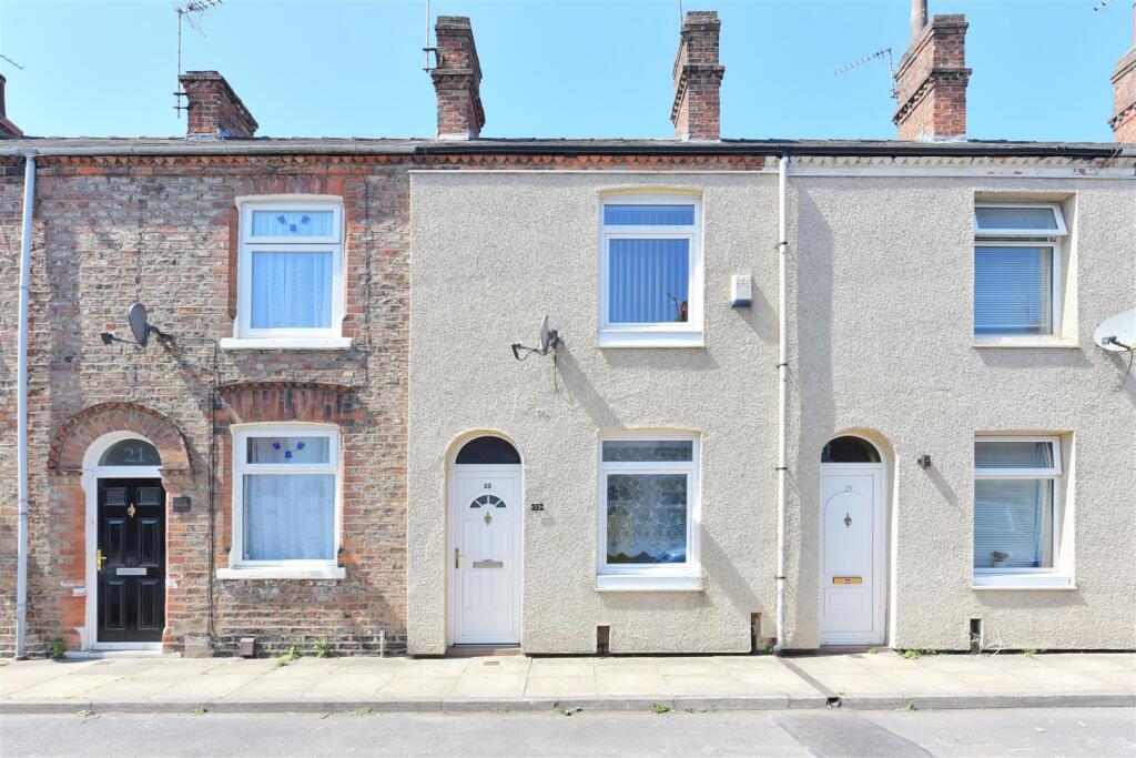 2 bed Mid Terraced House for rent in Knapton. From Quantum Estate Agents - York 2 bed Mid Terraced House for rent in Knapton. From Quantum Estate Agents - York