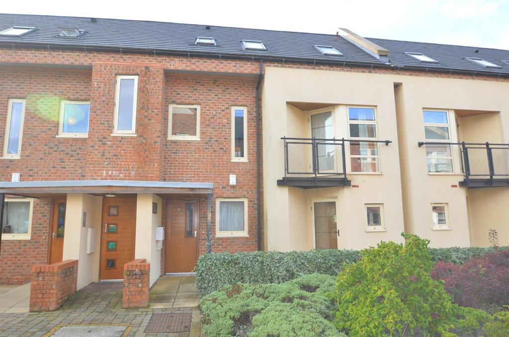 4 bed Detached for rent in Heslington. From Quantum Estate Agents - York 4 bed Detached for rent in Heslington. From Quantum Estate Agents - York