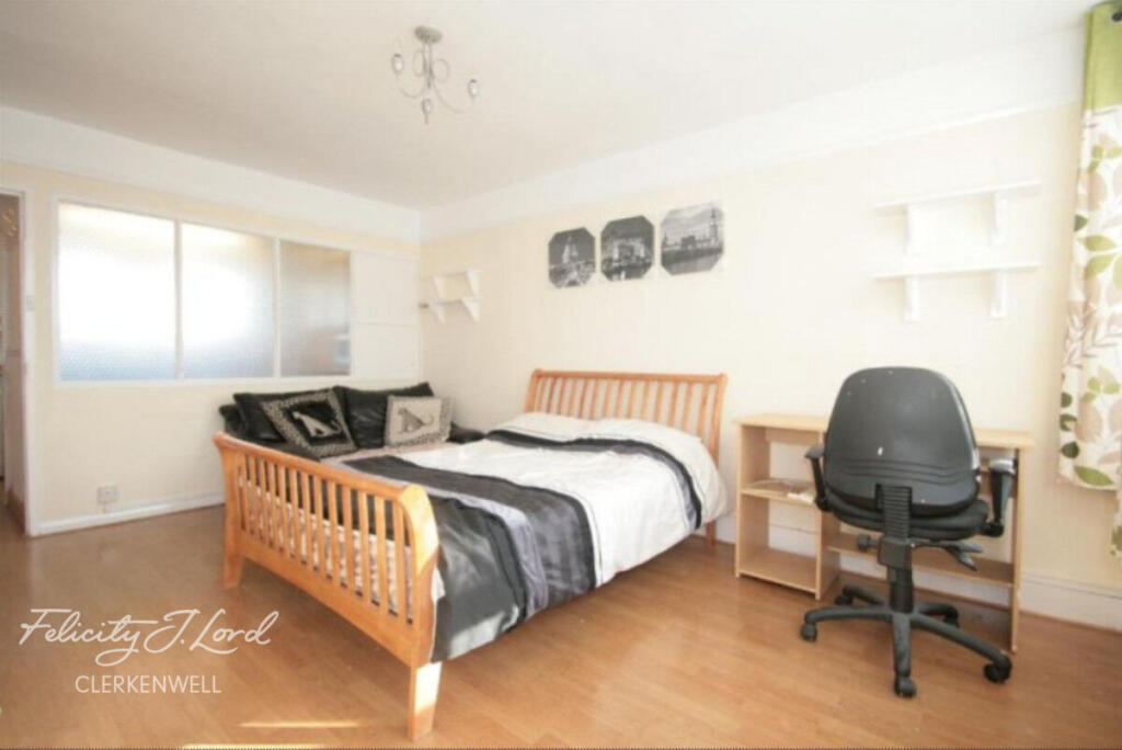 3 bed Apartment for rent in Islington. From Felicity J Lord - Clerkenwell
