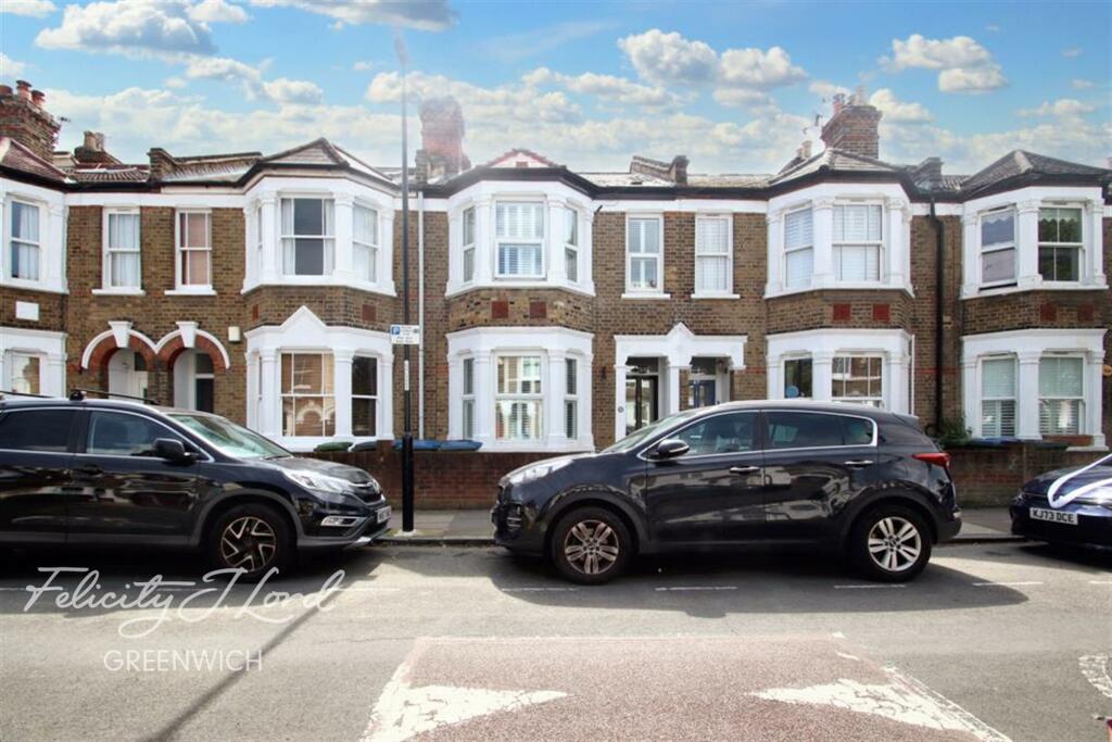 3 bed Mid Terraced House for rent in Greenwich. From Felicity J Lord - Greenwich