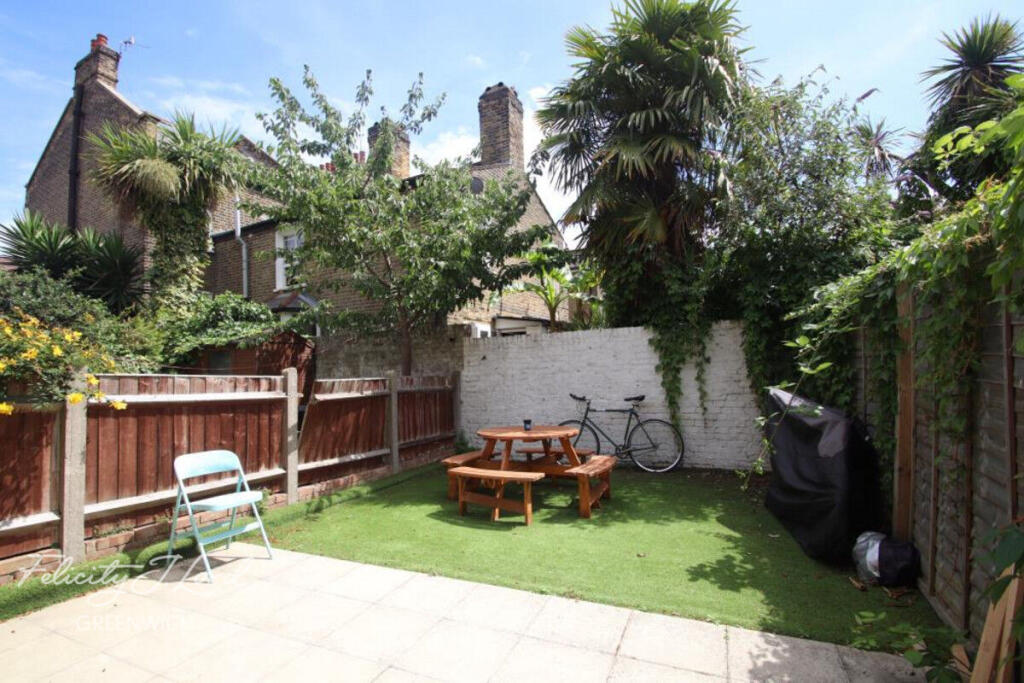 1 bed Flat Share for rent in London. From Felicity J Lord - Greenwich