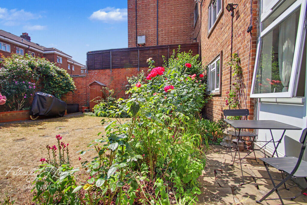 2 bed 1st Floor Flat for rent in Greenwich. From Felicity J Lord - Greenwich 2 bed 1st Floor Flat for rent in Greenwich. From Felicity J Lord - Greenwich