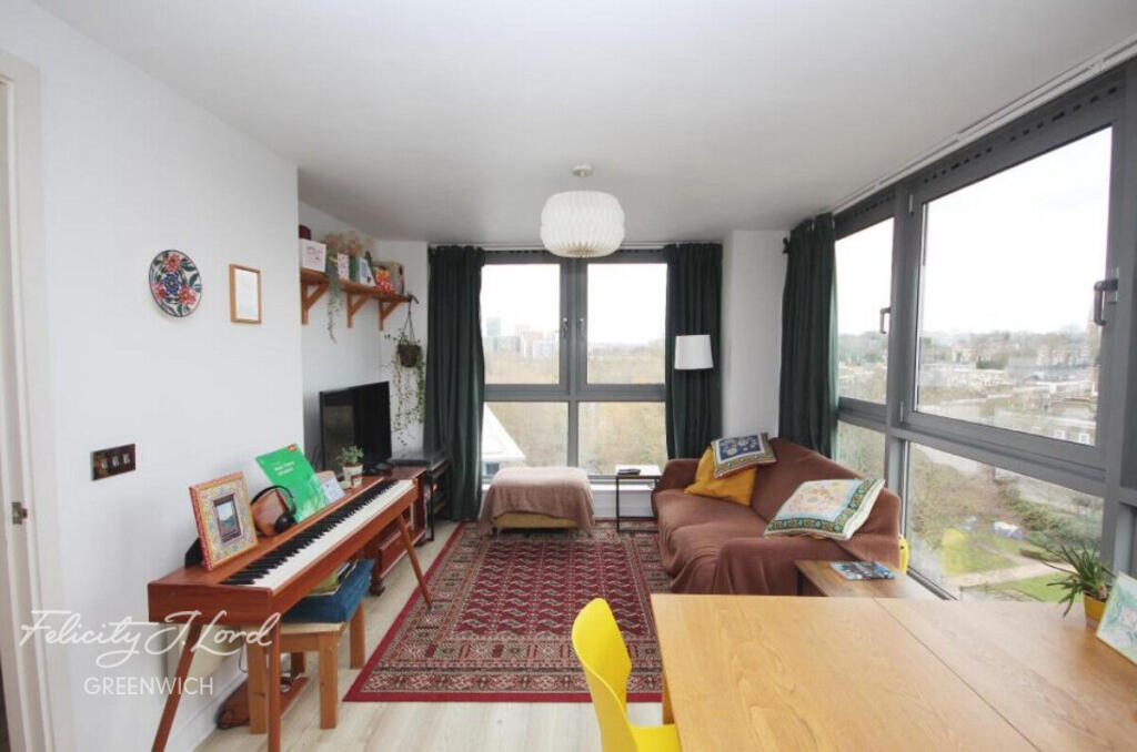 2 bed 1st Floor Flat for rent in Lewisham. From Felicity J Lord - Greenwich