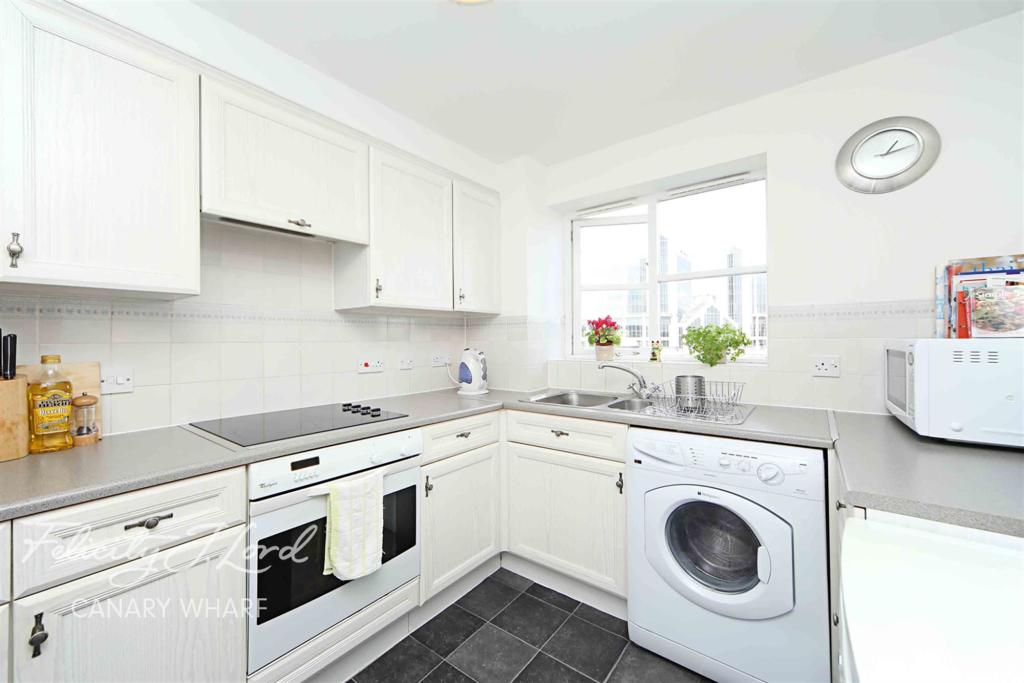 2 bed Flat for rent in Poplar. From Felicity J Lord - Canary Wharf