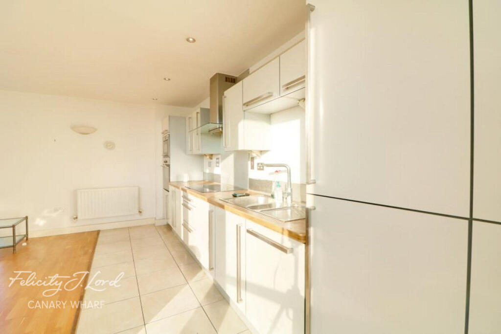 2 bed Apartment for rent in London. From Felicity J Lord - Canary Wharf