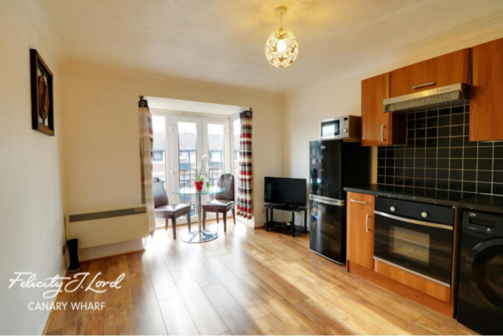 2 bed Apartment for rent in London. From Felicity J Lord - Canary Wharf
