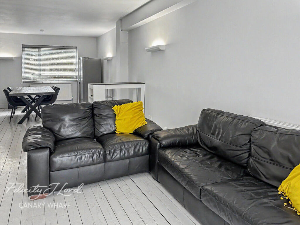 4 bed Mid Terraced House for rent in Poplar. From Felicity J Lord - Canary Wharf 4 bed Mid Terraced House for rent in Poplar. From Felicity J Lord - Canary Wharf