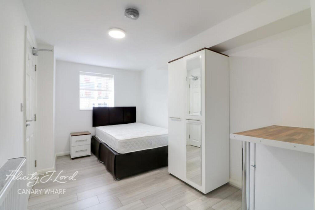 1 bed Flat Share for rent in Poplar. From Felicity J Lord - Canary Wharf