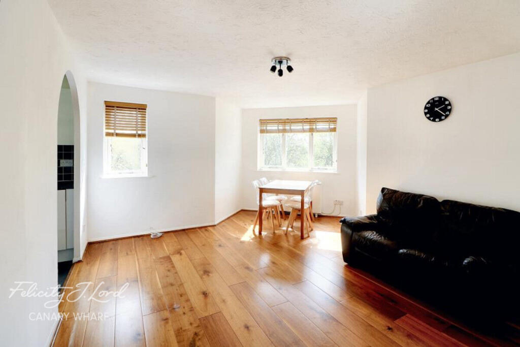2 bed Apartment for rent in Poplar. From Felicity J Lord - Canary Wharf