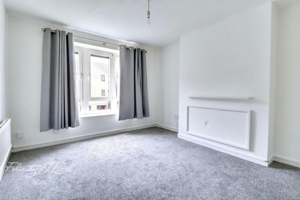 1 bed 1st Floor Flat for rent in London. From Felicity J Lord - Bow
