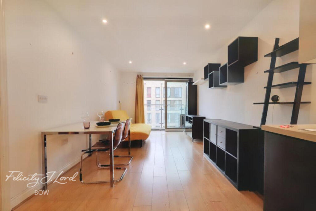 1 bed 1st Floor Flat for rent in Bow. From Felicity J Lord - Bow