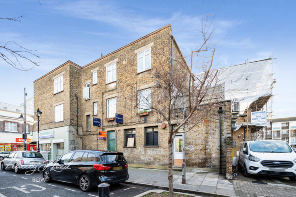 2 bed 1st Floor Flat for rent in Bow. From Felicity J Lord - Bow
