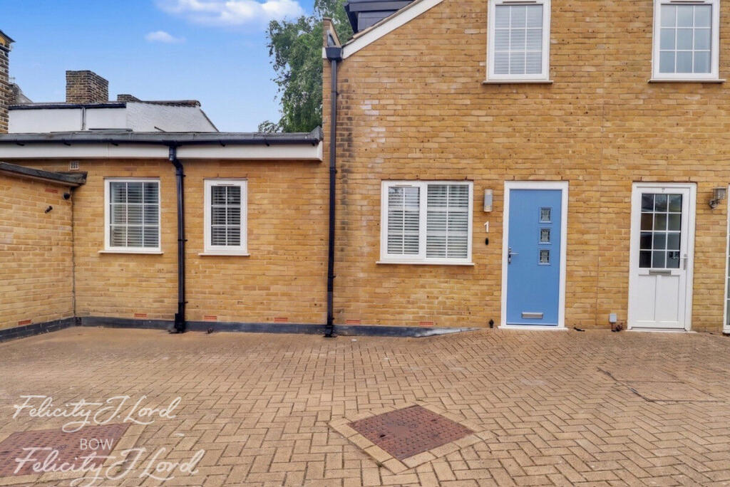 2 bed Mid Terraced House for rent in Bow. From Felicity J Lord - Bow
