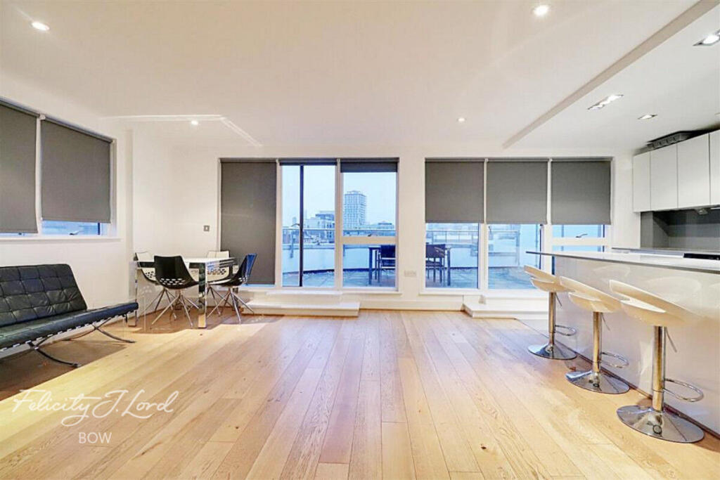 3 bed 1st Floor Flat for rent in London. From Felicity J Lord - Bow