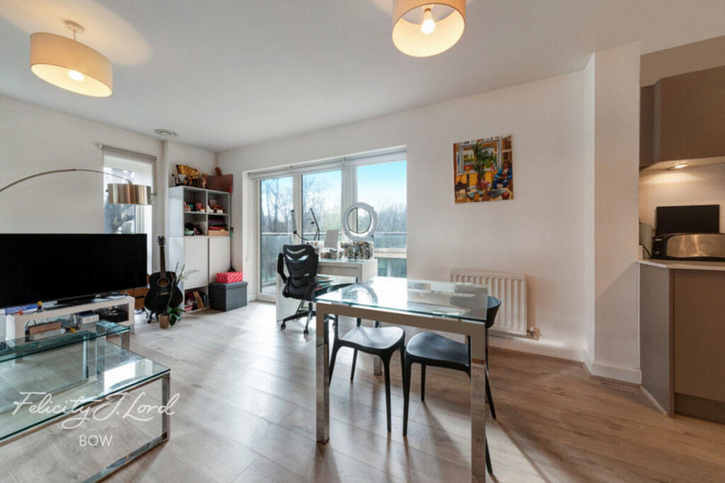 1 bed Apartment for rent in Bow. From Felicity J Lord - Bow