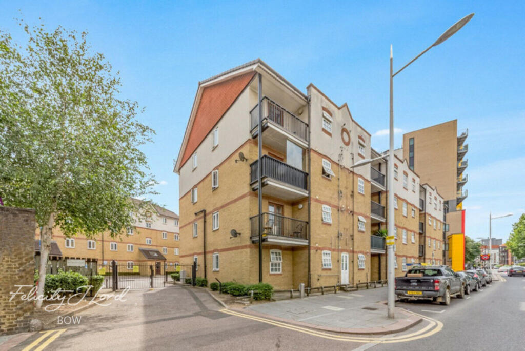 2 bed 1st Floor Flat for rent in Bow. From Felicity J Lord - Bow 2 bed 1st Floor Flat for rent in Bow. From Felicity J Lord - Bow