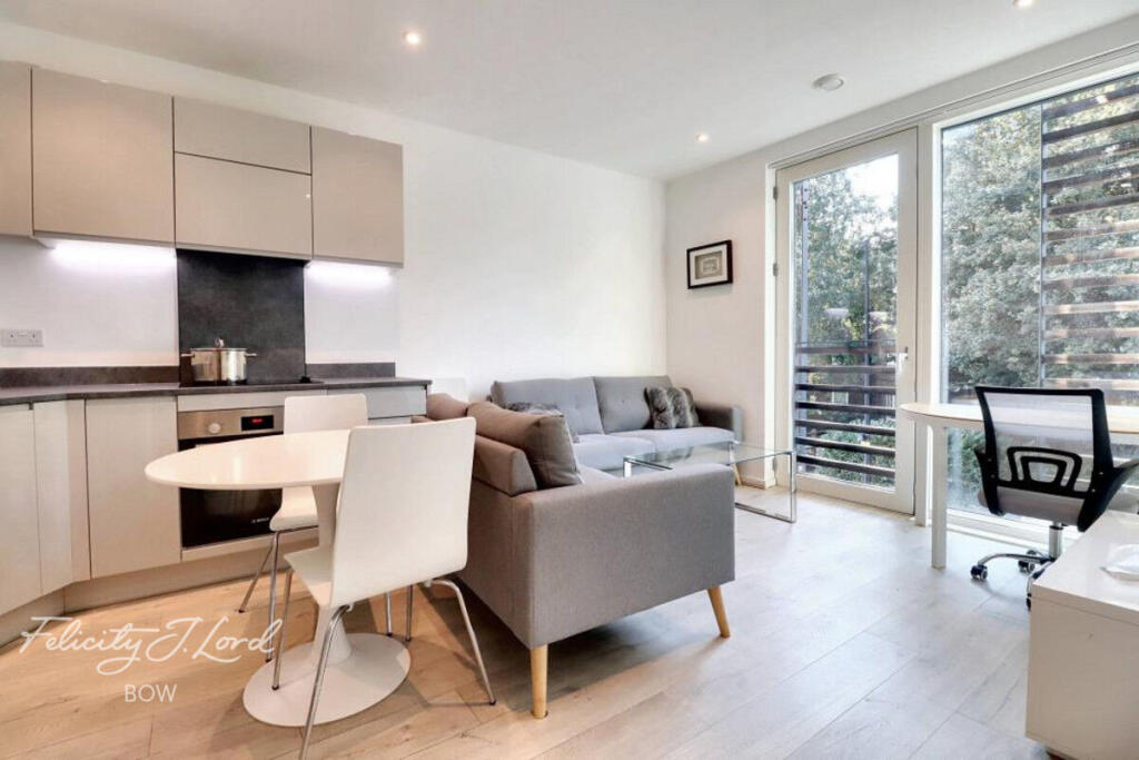 2 bed Apartment for rent in Bow. From Felicity J Lord - Bow