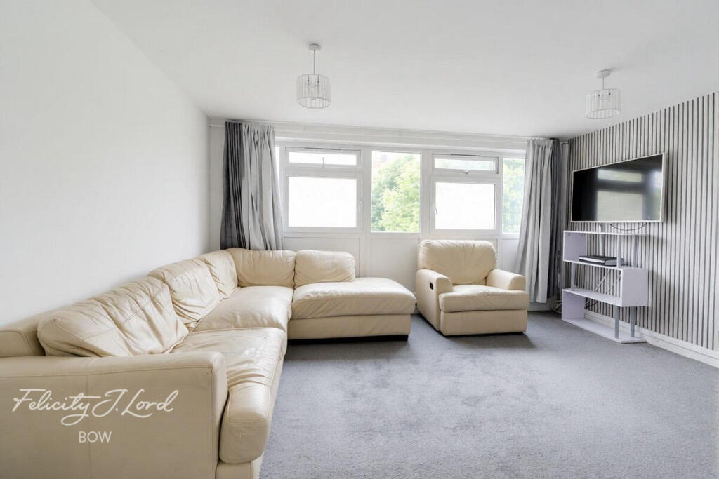 3 bed 1st Floor Flat for rent in London. From Felicity J Lord - Bow