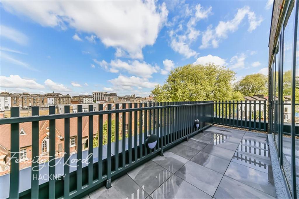 3 bed Flat for rent in Hackney. From Felicity J Lord - Hackney