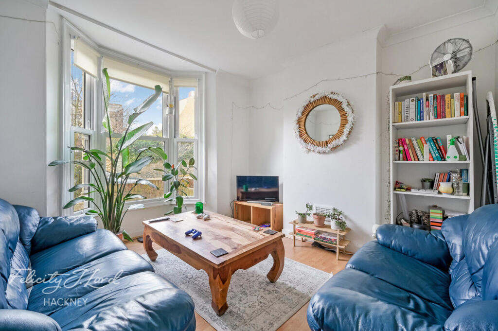 3 bed Mid Terraced House for rent in London. From Felicity J Lord - Hackney