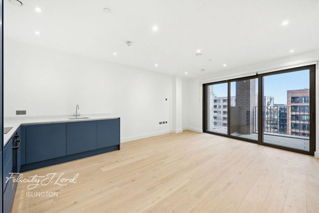 3 bed Apartment for rent in Bow. From Felicity J Lord - Islington