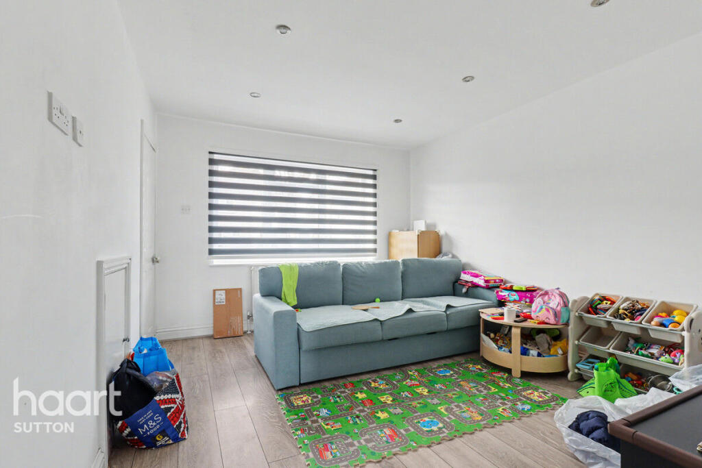 3 bed Semi Detached for rent in Worcester Park. From haart - Sutton