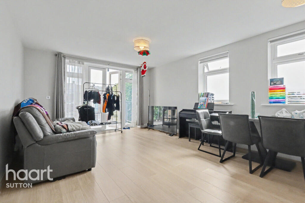 2 bed Apartment for rent in Carshalton. From haart - Sutton
