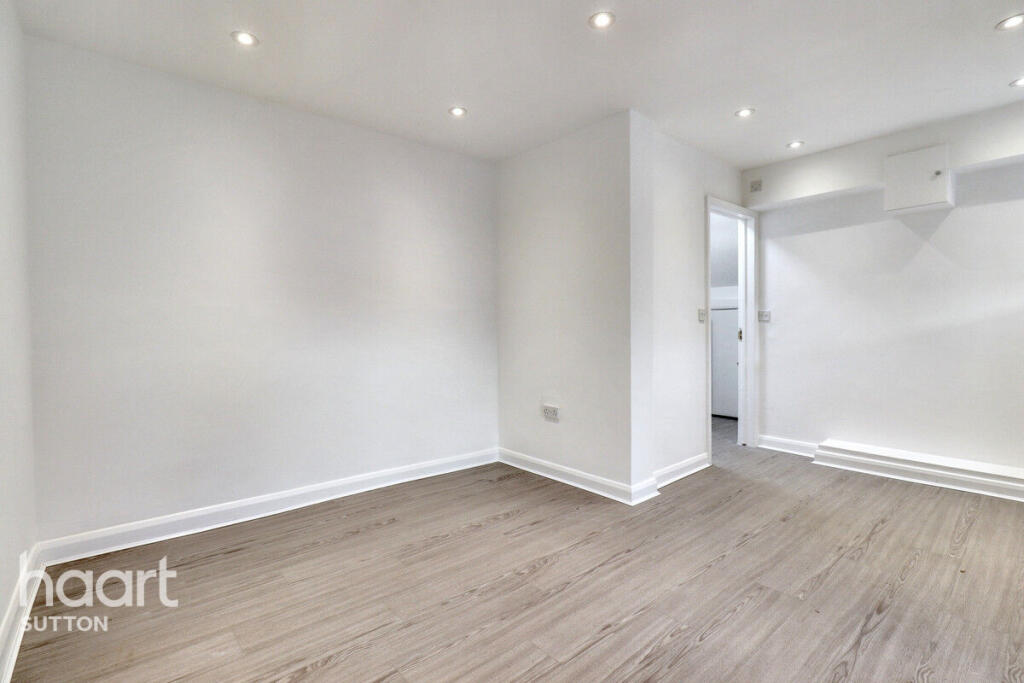 4 bed Studio for rent in Merton. From haart - Sutton