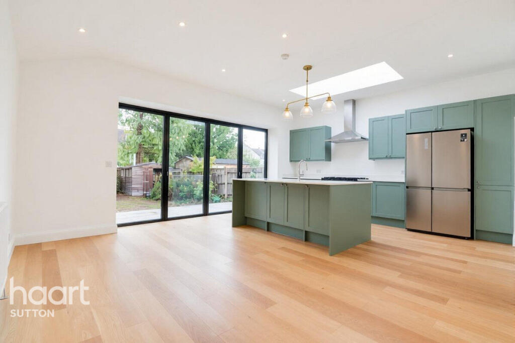 4 bed Semi Detached for rent in Carshalton. From haart - Sutton 4 bed Semi Detached for rent in Carshalton. From haart - Sutton