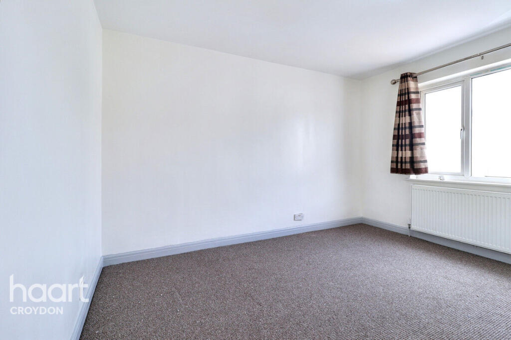 5 bed Mid Terraced House for rent in Croydon. From haart - Croydon - Lettings