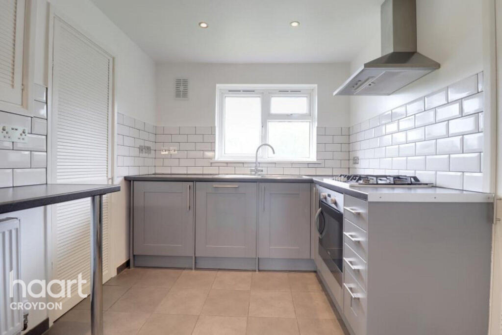 3 bed 1st Floor Flat for rent in Purley. From haart - Croydon - Lettings 3 bed 1st Floor Flat for rent in Purley. From haart - Croydon - Lettings