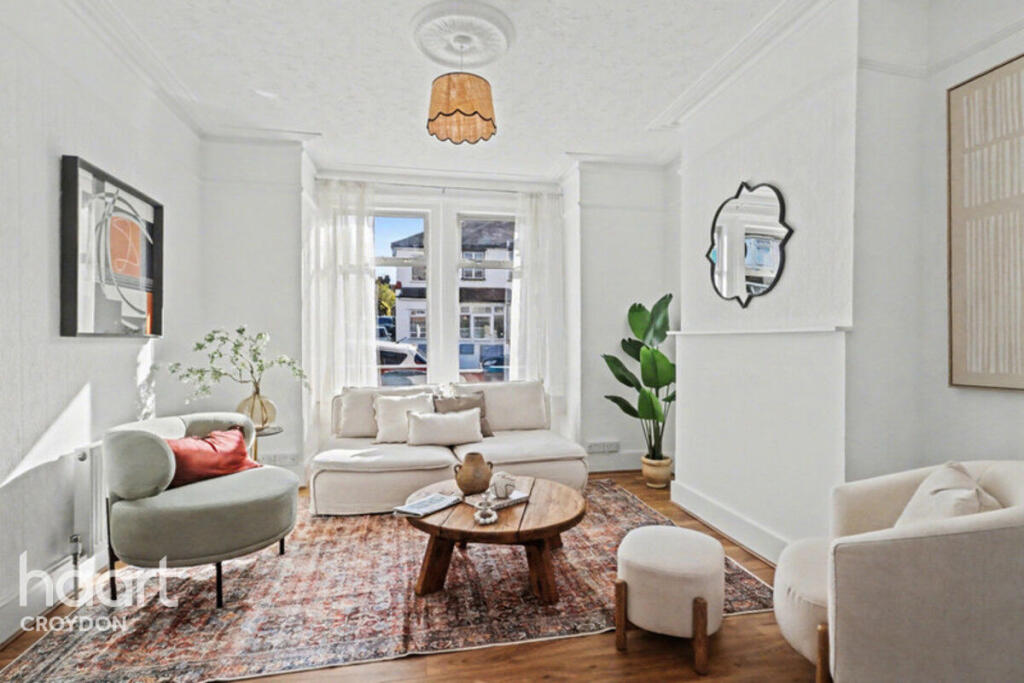 3 bed Mid Terraced House for rent in Croydon. From haart - Croydon - Lettings