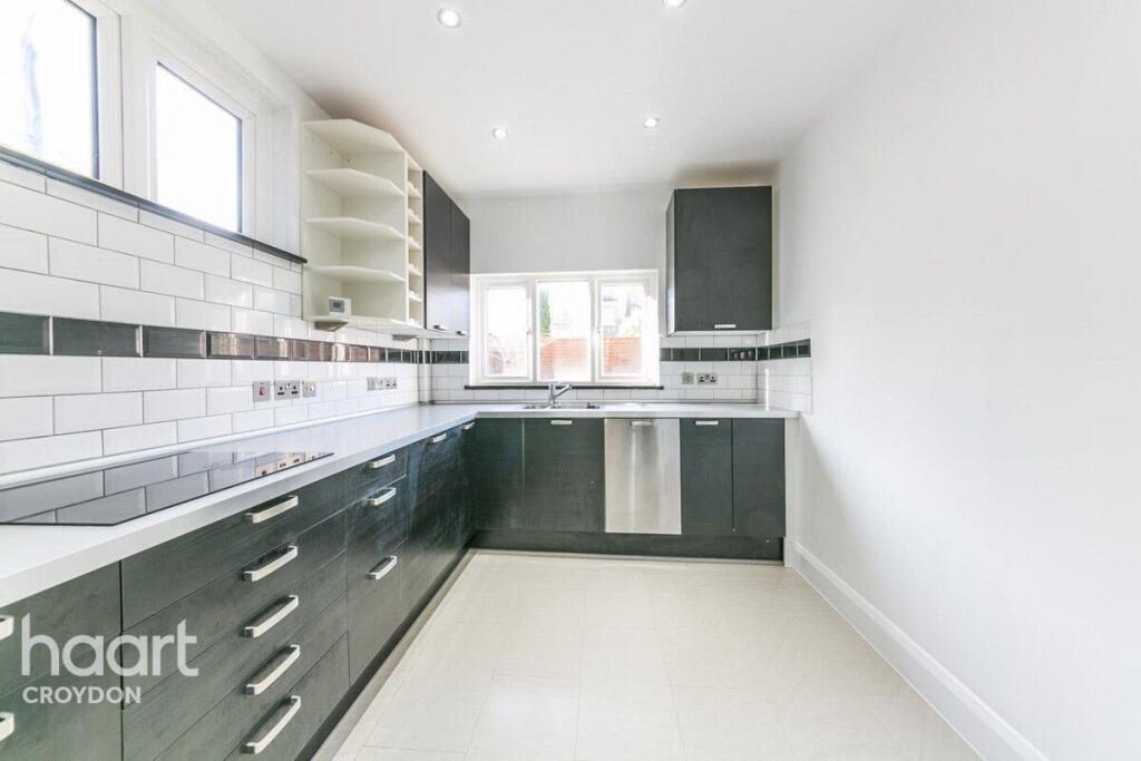 3 bed Mid Terraced House for rent in Croydon. From haart - Croydon - Lettings