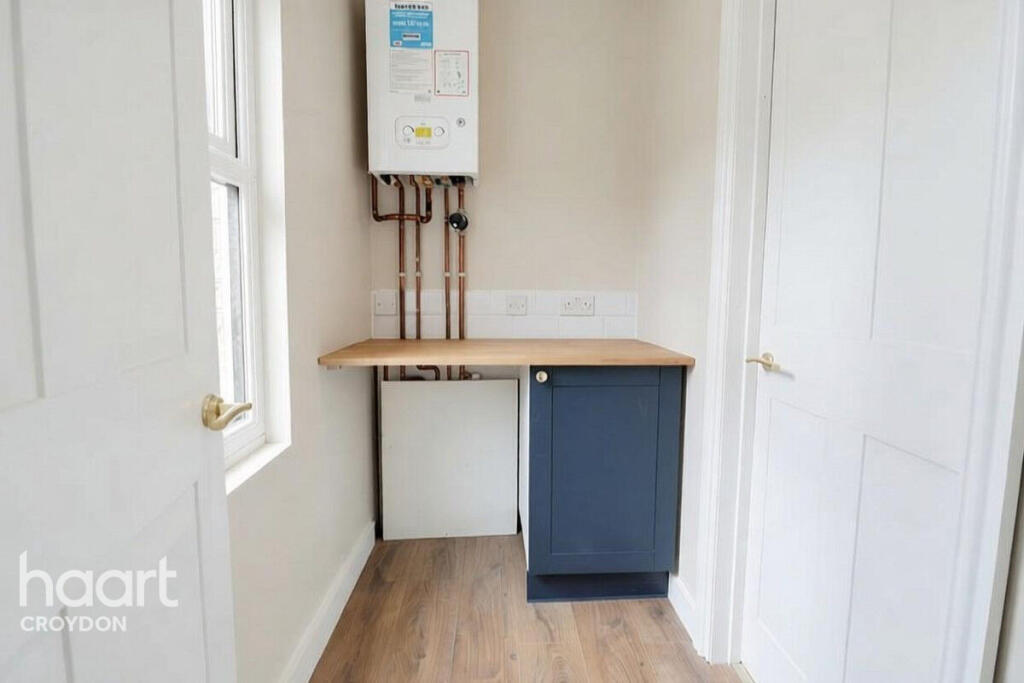 3 bed 1st Floor Flat for rent in Penge. From haart - Croydon - Lettings 3 bed 1st Floor Flat for rent in Penge. From haart - Croydon - Lettings