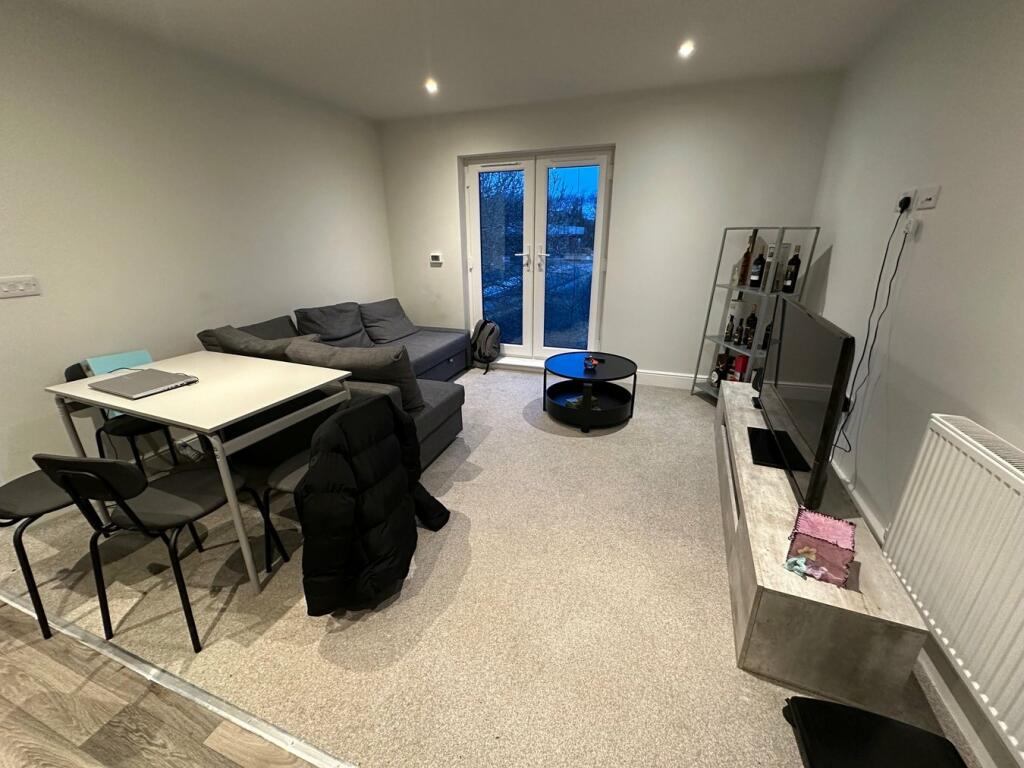 1 bed Apartment for rent in St Albans. From ABC Estates Ltd - Hendon