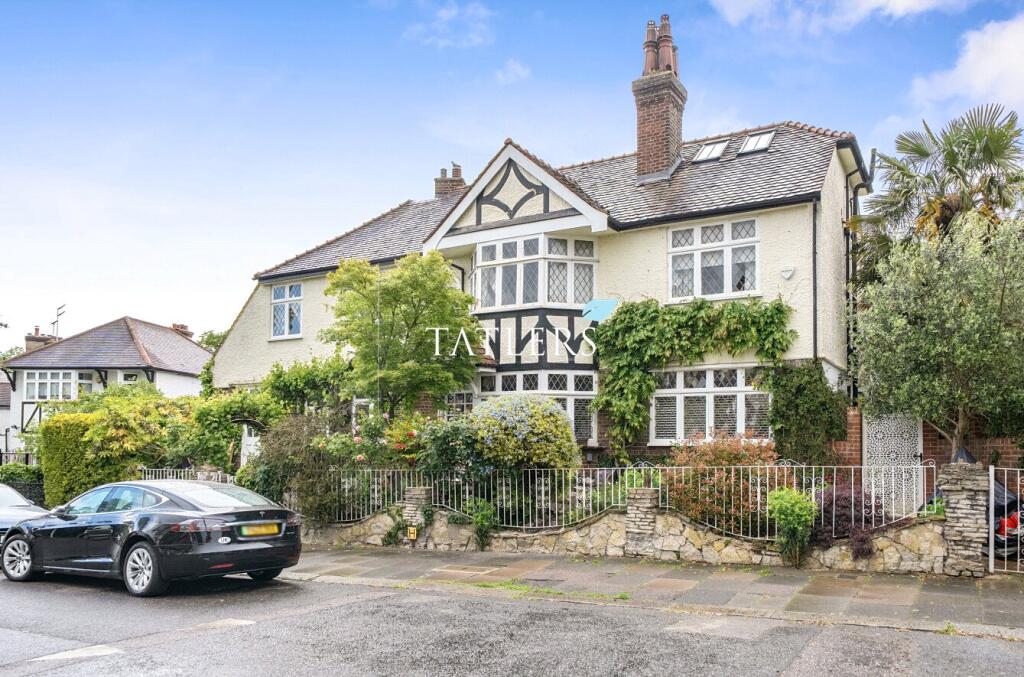 5 bed Detached for rent in Hornsey. From Tatlers - Muswell Hill - Lettings