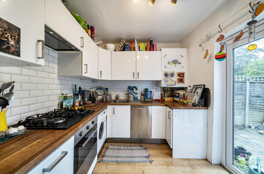 2 bed Apartment for rent in Wood Green. From Tatlers - Muswell Hill - Lettings