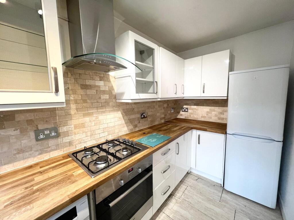 1 bed Apartment for rent in Friern Barnet. From Tatlers - Muswell Hill - Lettings 1 bed Apartment for rent in Friern Barnet. From Tatlers - Muswell Hill - Lettings