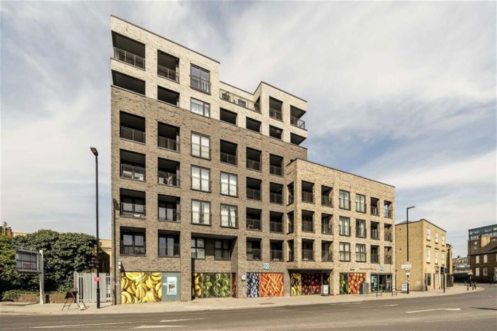 2 bed 1st Floor Flat for rent in Greenwich. From Holland Properties - London 2 bed 1st Floor Flat for rent in Greenwich. From Holland Properties - London