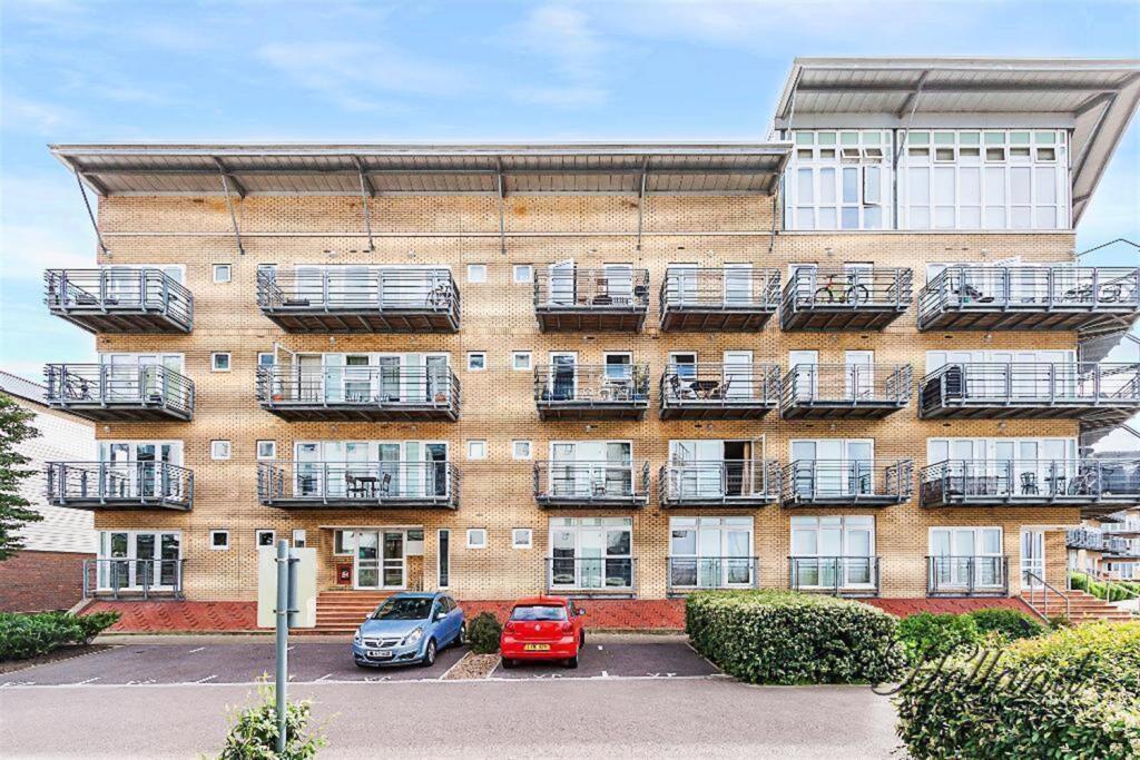 2 bed 1st Floor Flat for rent in Swanscombe. From Holland Properties - London