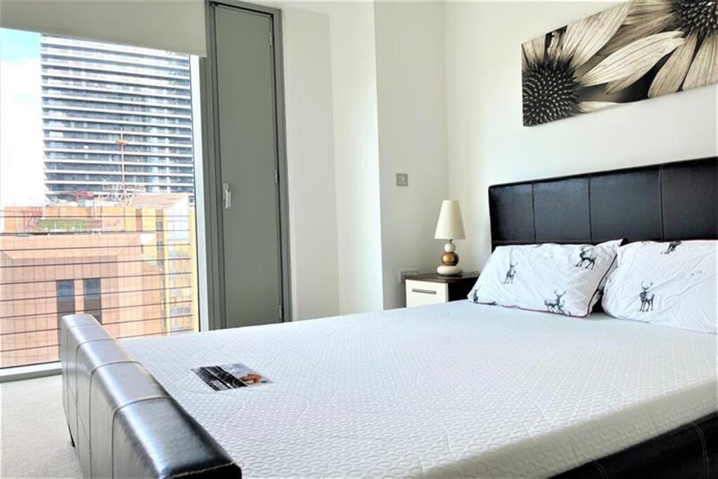1 bed Apartment for rent in Poplar. From Holland Properties - London