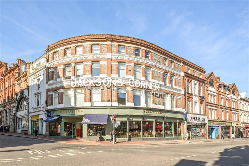 2 bed 1st Floor Flat for rent in Reading. From Holland Properties - London