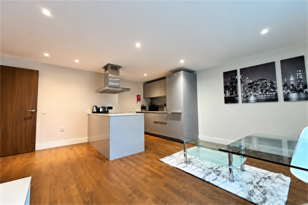 1 bed 1st Floor Flat for rent in Stepney. From Holland Properties - London 1 bed 1st Floor Flat for rent in Stepney. From Holland Properties - London