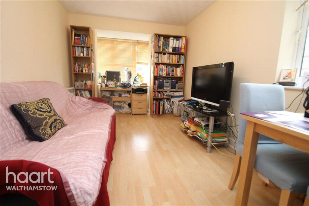 1 bed 1st Floor Flat for rent in Chingford. From haart - Walthamstow
