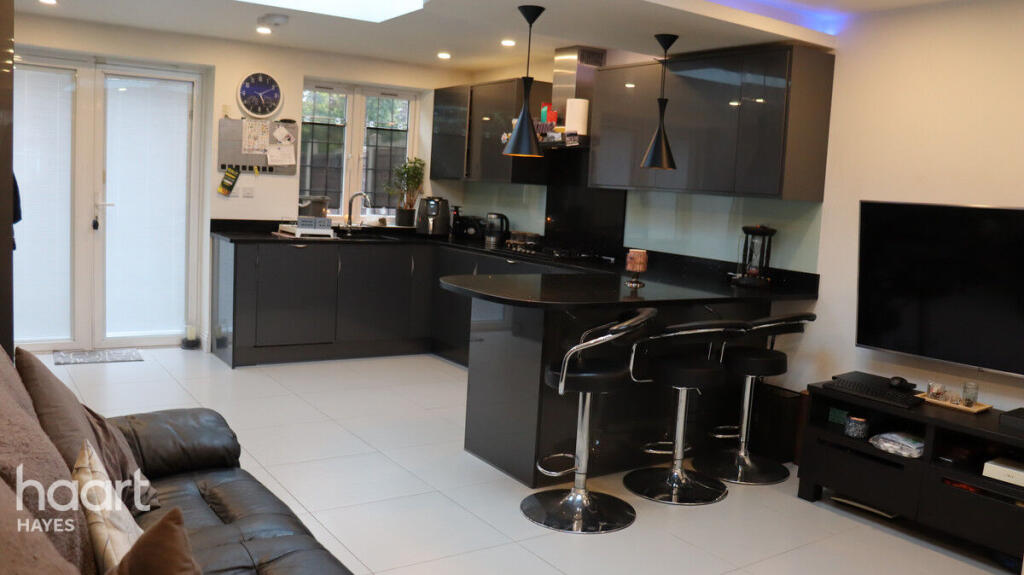 2 bed End of Terrace for rent in Hayes. From haart - Hayes